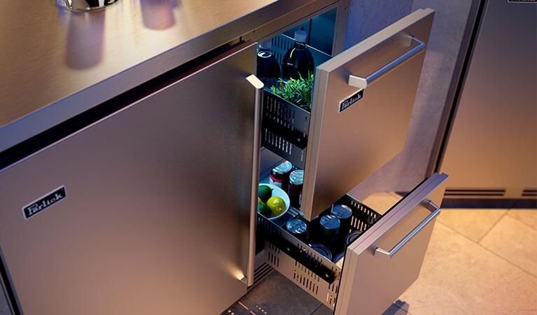 Outdoor idea with the Perlick Signature Series 15-Inch Outdoor Built-In Counter Depth Drawer, Perlick