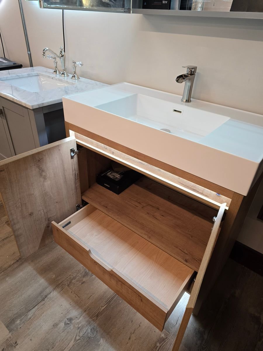Bathroom idea with the 36" Capri Classic Oak Vanity with an Acrylic Basin, Waterfall Faucet, Showroom