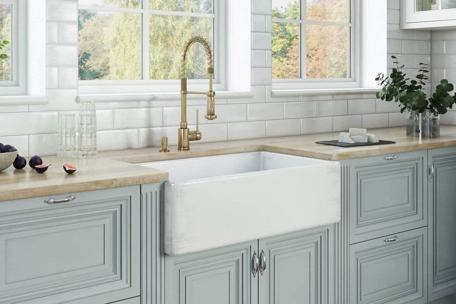 Kitchen idea with the Ruvati 33 x 20 inch Fireclay Reversible Farmhouse Apron-Front Kitchen, Ruvati