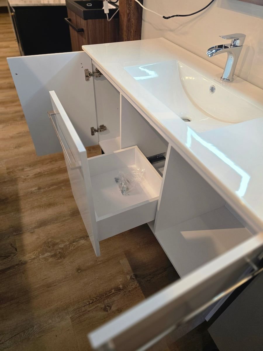 Bathroom idea with the 48" Annecy Bathroom Vanity White Finish, Sink Top + Chrome Waterfall, Showroom