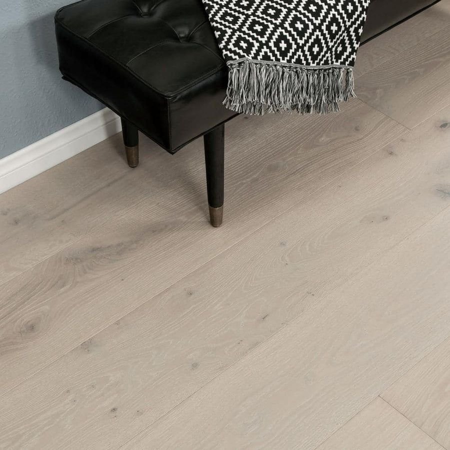 Tile idea with the CALI New World Oak Extra Wide T&G Case (Covers 34.1 sqft) 7601002000, CALI