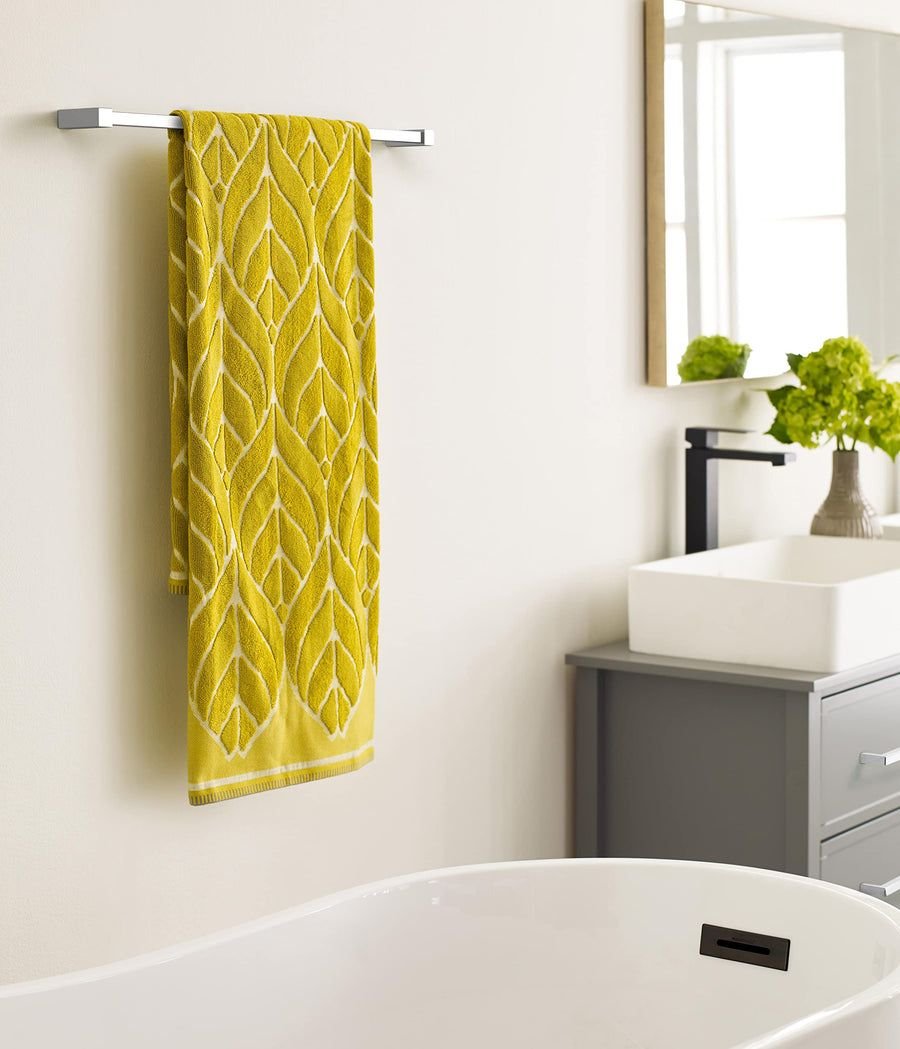 Bathroom idea with the Amerock BH3608426 Chrome Towel Bar 24 in (610 mm) Towel Rack Monument, Amerock