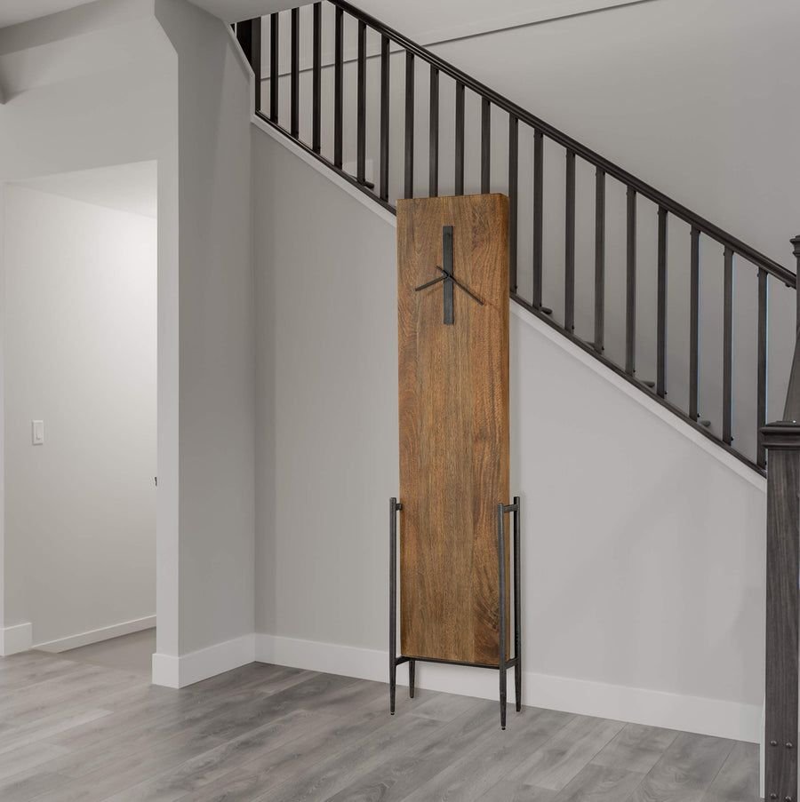 Living room idea with the Howard Miller Bedford Park Grandfather Clock 615102, Howard Miller
