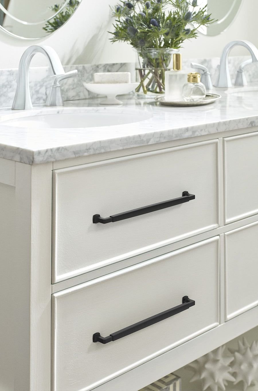 Kitchen idea with the Amerock BP37401FB Matte Black Cabinet Pull 12-5/8 in (320 mm) Center-t, Amerock