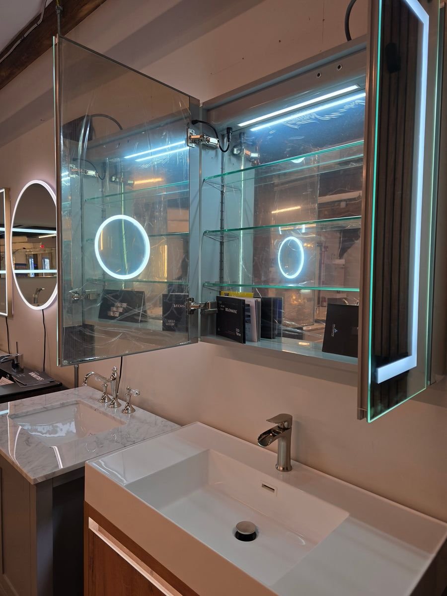 Bathroom idea with the 36" Capri Classic Oak Vanity with an Acrylic Basin, Waterfall Faucet, Showroom