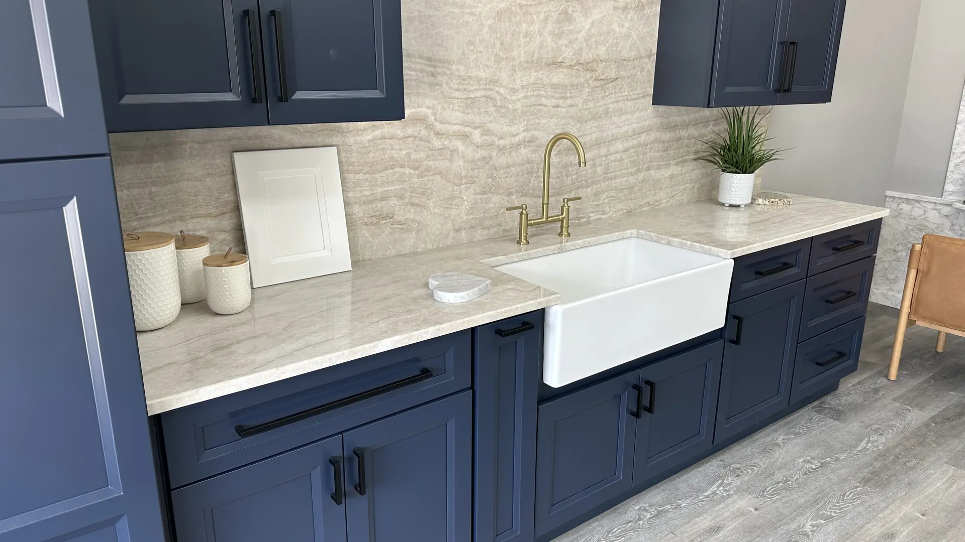 Quartzite countertop detail