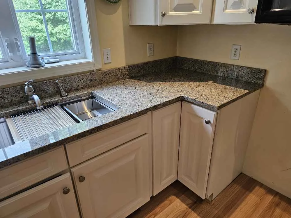 Granite countertop in a NH kitchen