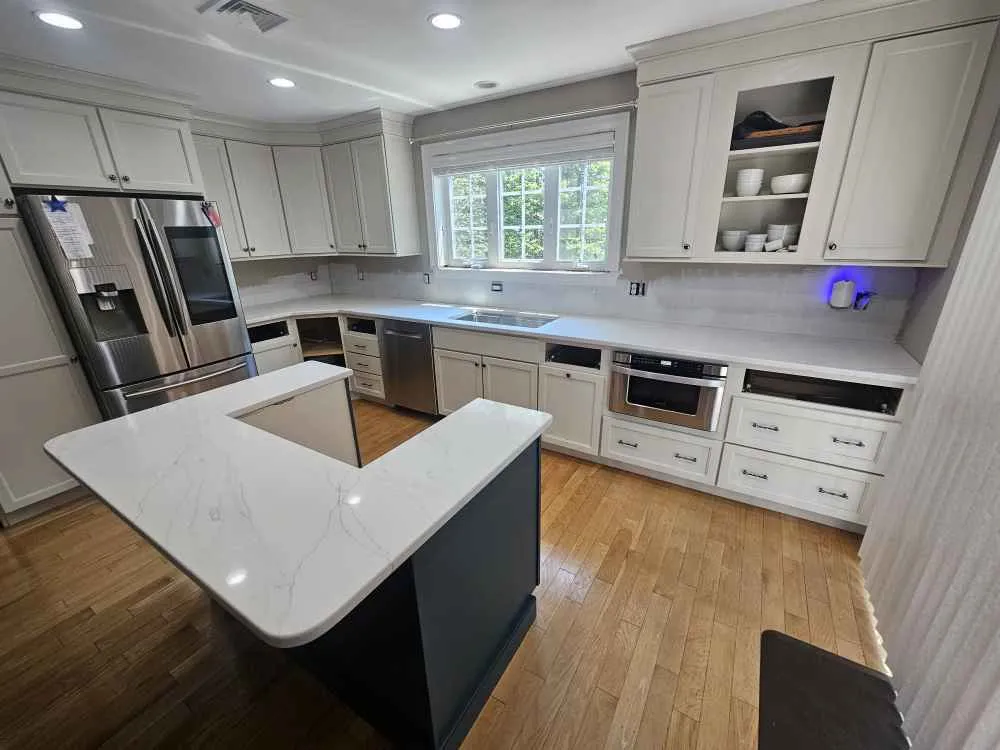 Quartz countertop in a NH kitchen