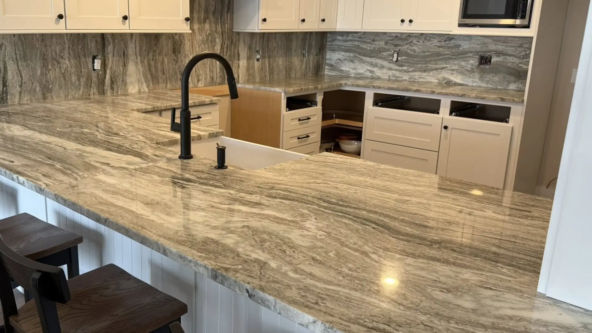 Granite peninsula kitchen