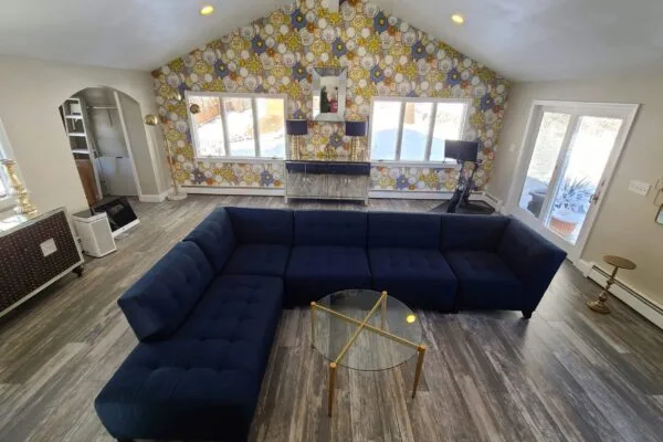 Glass tile