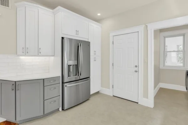 Full-height backsplash